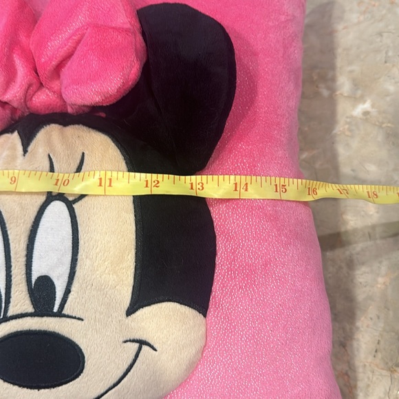 Minnie Mouse Pillow - Picture 4 of 5